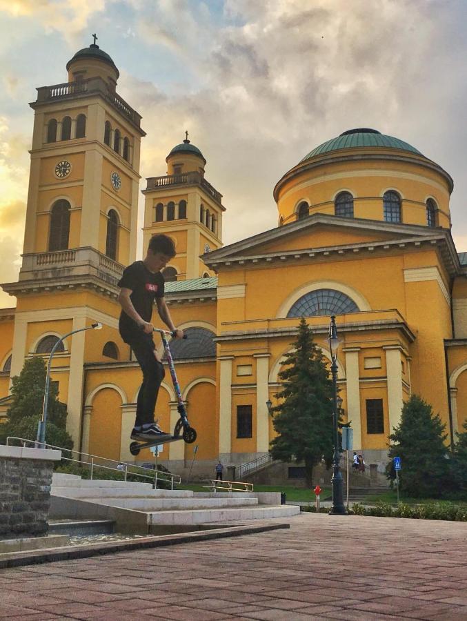 Hotel Koedmoen Eger Kültér fotó