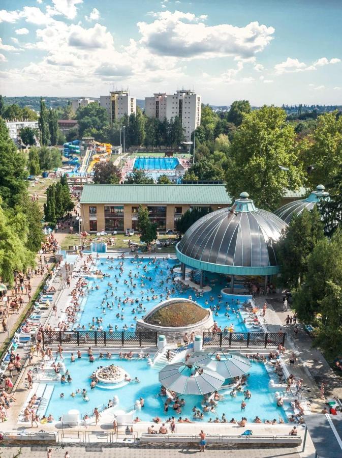 Hotel Koedmoen Eger Kültér fotó